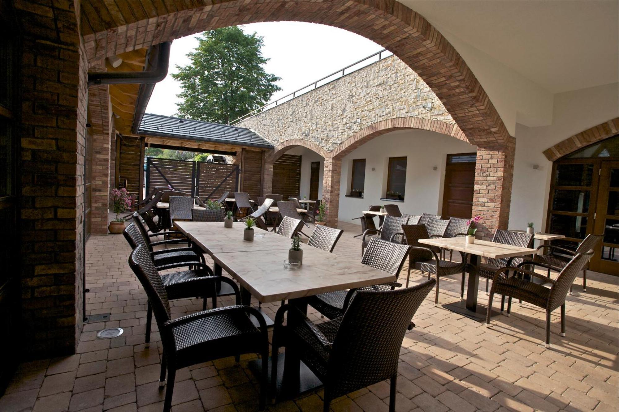 Putnicky Mlyn Hotel Marianka Exterior photo